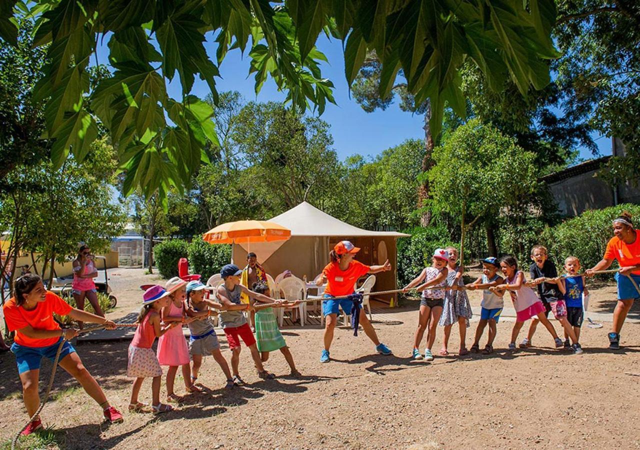 Mobilhome Climatise 3Ch 6P Dans Parc Des 7 Fonts Agde Exterior foto