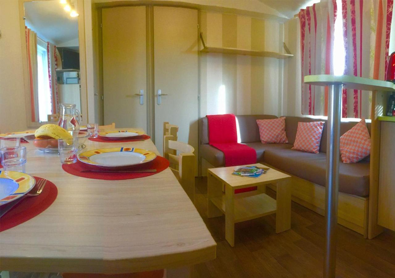 Mobilhome Climatise 3Ch 6P Dans Parc Des 7 Fonts Agde Exterior foto